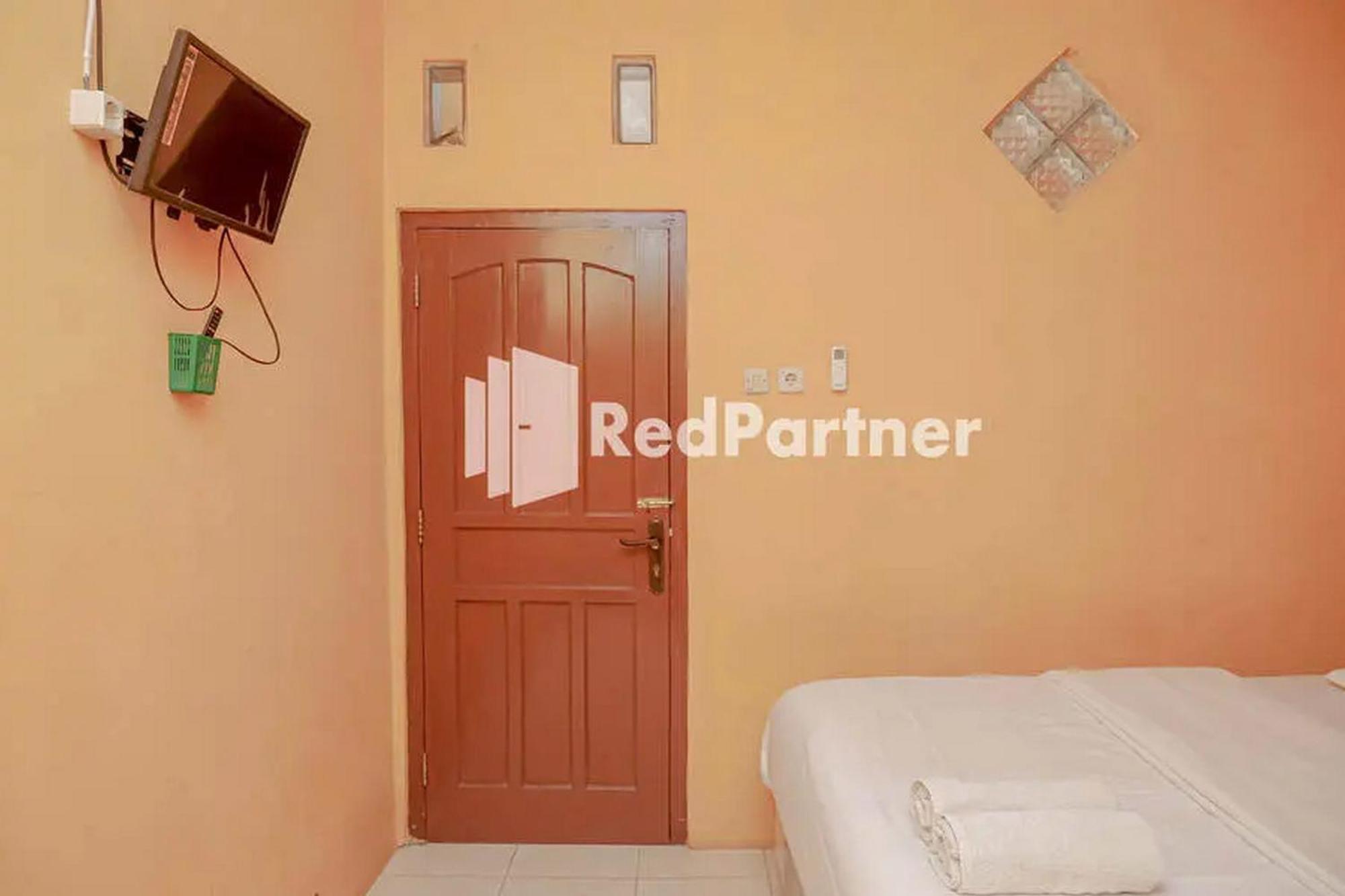 Pondok Damai Guest House Syariah Mitra Reddoorz Cirebon Exteriér fotografie
